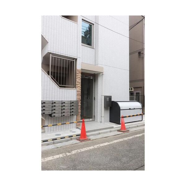 パルトネール井荻102号室 エントランス