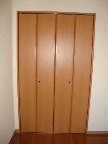 グランチェスタハイツB201号室 クローゼット