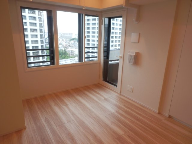 びゅうリエットグラン新宿戸山911号室 リビング