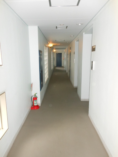 ガーラ大森リバーサイド8階 廊下