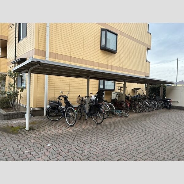 ヴェラクレスト　弐番館 駐輪場