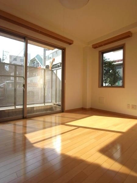 ケンブリッジハウス1階 部屋その他