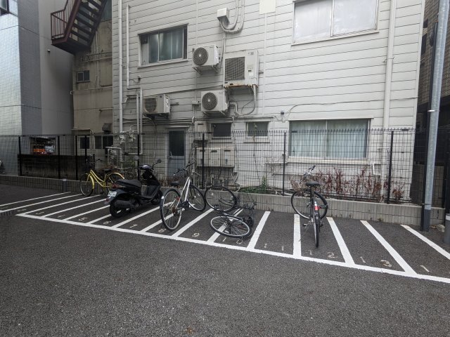 ジュモー京成船橋 駐車場