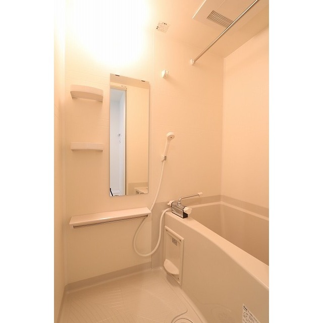 スプリグ102号室 浴室乾燥機付き