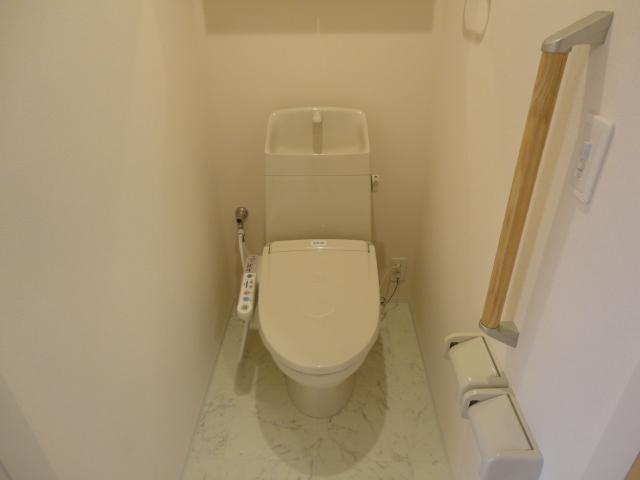 リオ　アレーナ（Ｒｉｏ　Ａｒｅｎａ） シャワー付トイレ