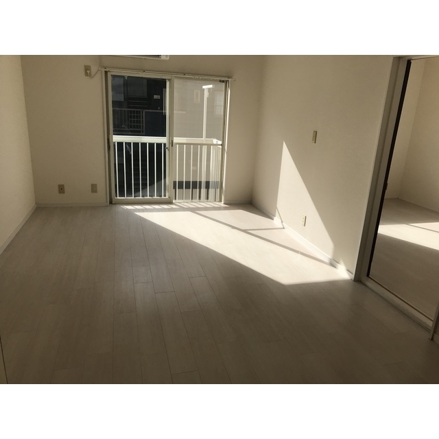 シーサイドハイムカトウⅡ203号室 内観