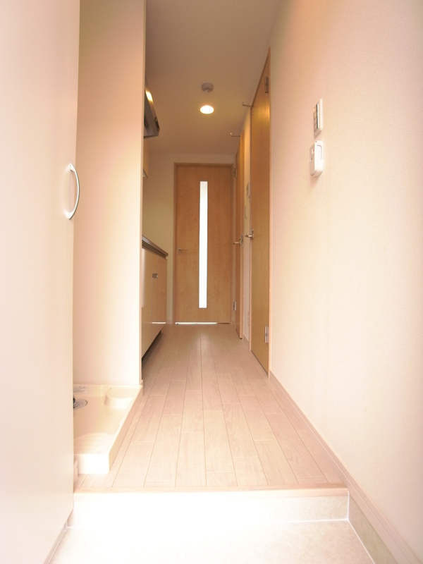 リブリ・楓 玄関