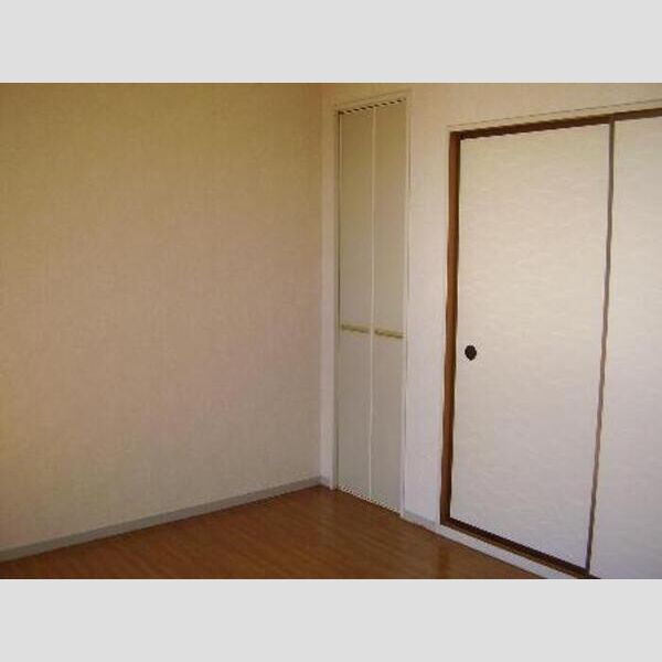 ジュネス戸田 洋室