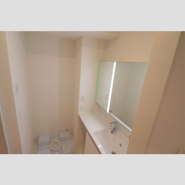 D Paina 溝口103号室 洗面台、洗濯機置場