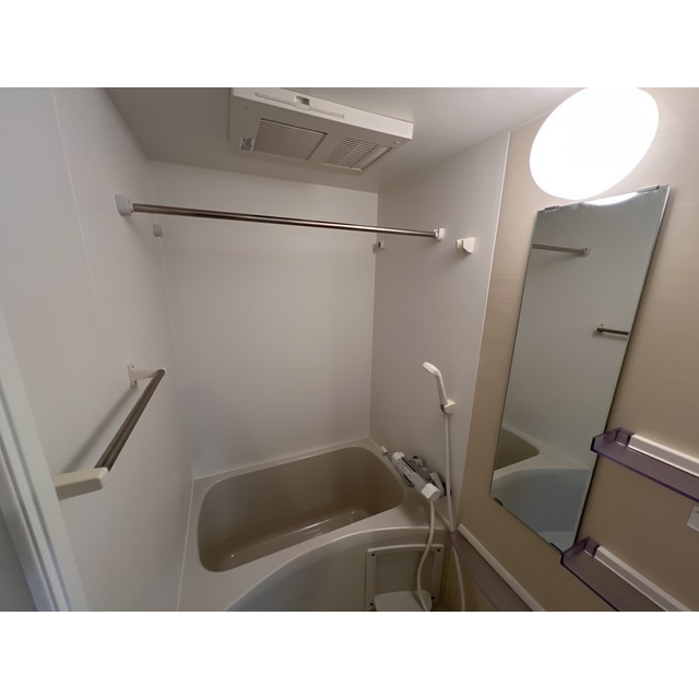 モデラート西新宿201号室 お風呂