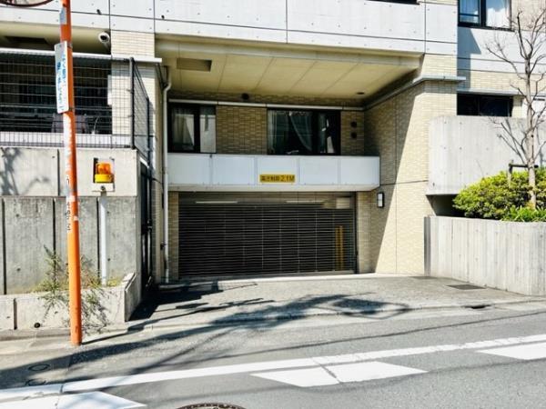 Ｂｒｉｌｌｉａ　ｉｓｔ　代々木上原2階 駐車場