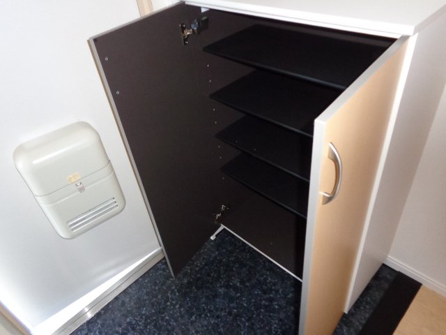 しろくま00205号室 シューズＢＯＸ