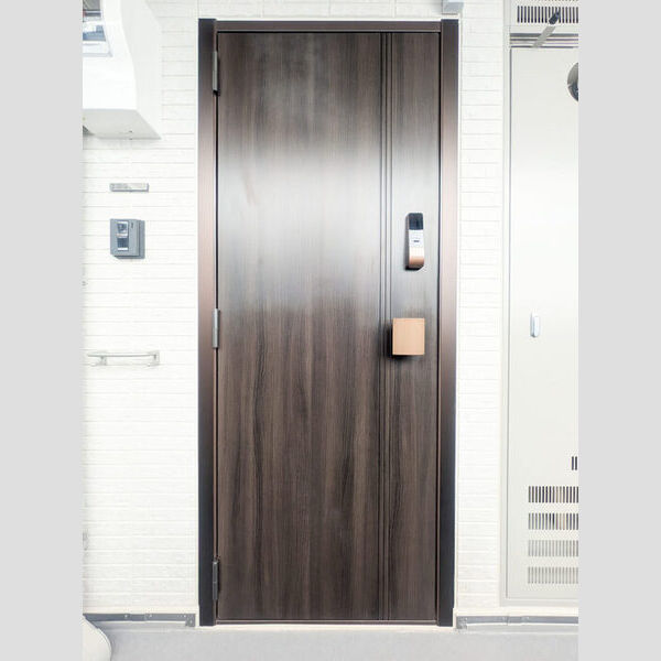 ノーブルヴィラ曙町202号室 玄関ドア