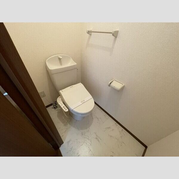 グランモア　B棟 トイレ　温水洗浄暖房便座