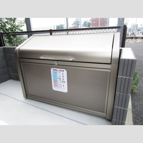 D-Raffine 入居者専用ゴミストッカー