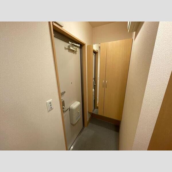 ウィット薬円台 玄関