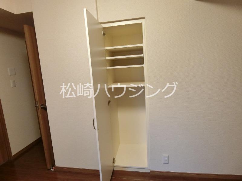 第二和光マンション2階 収納