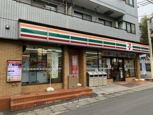 西生田5丁目戸建 【コンビニエンスストア】セブンイレブン 川崎西生田店まで491ｍ