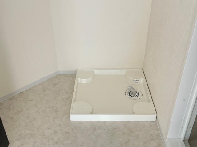 ナインチェ301号室 洗濯機置場