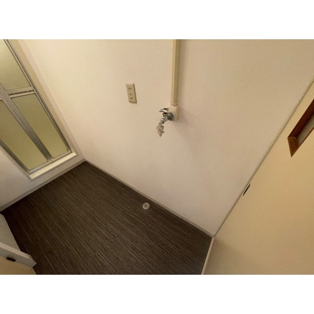 ニュープリンスマンション102号室 玄関