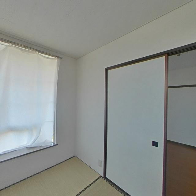 ウインズウメサト2階 内観