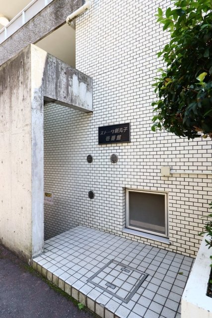 ストーク新丸子１番館2階 エントランス
