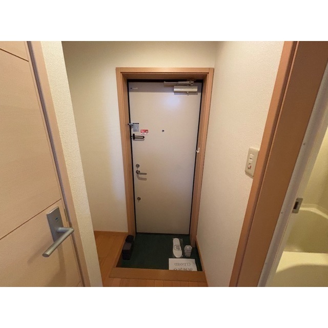 FLAT5川崎大師206号室 玄関