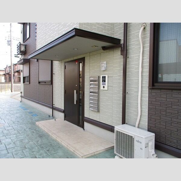 グリーンリーブス港南台　Ⅱ203号室 エントランス