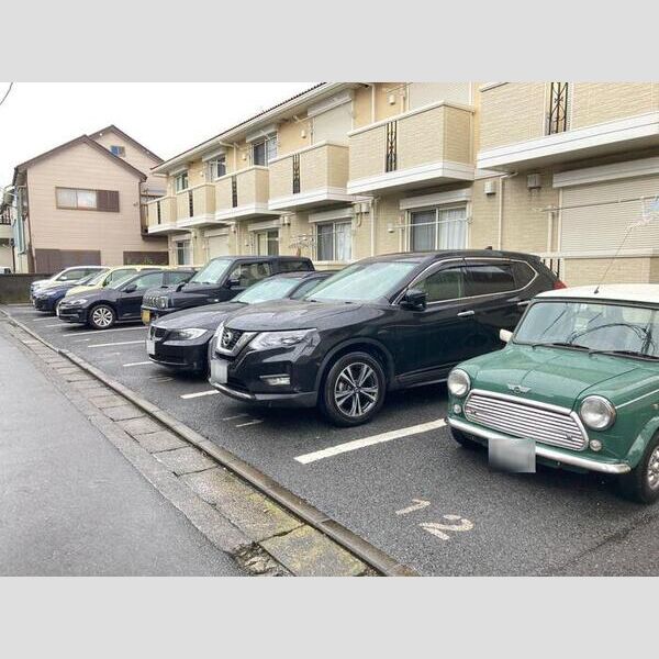 VICTOIRE 駐車場
