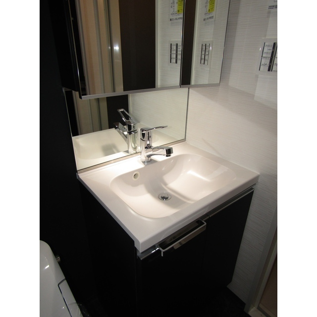 ロアール川崎新町3階 内観