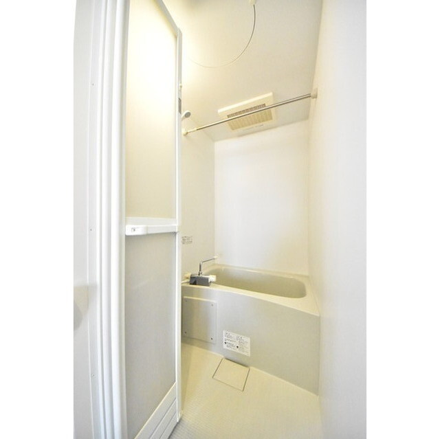 エフパークレジデンス妙蓮寺0102号室 内観