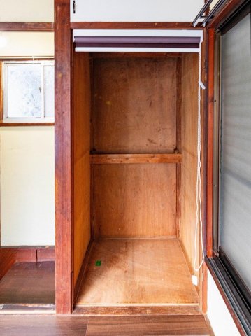 船橋市飯山満町２丁目戸建て ２階収納・ロールスクリーンつき