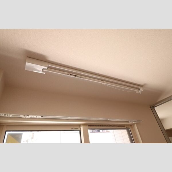 カーサリオ102号室 室内物干し