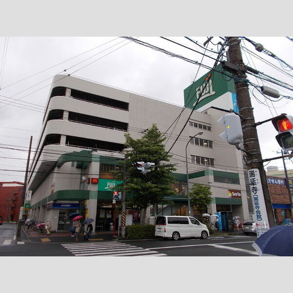 エスポワール南太田201号室 スーパー