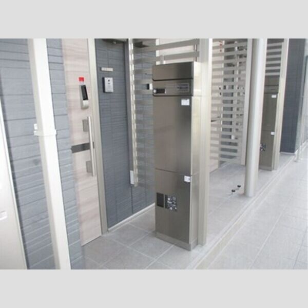 フォレストウッド　A棟105号室 ポスト・宅配ボックス