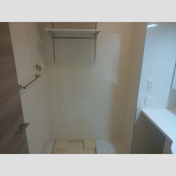 SUN　EAST　 洗面所棚