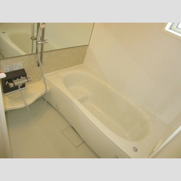 Crea Fleur(クレア・フルール)201号室 浴室