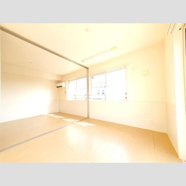 セピアパレス　B203号室 洋室