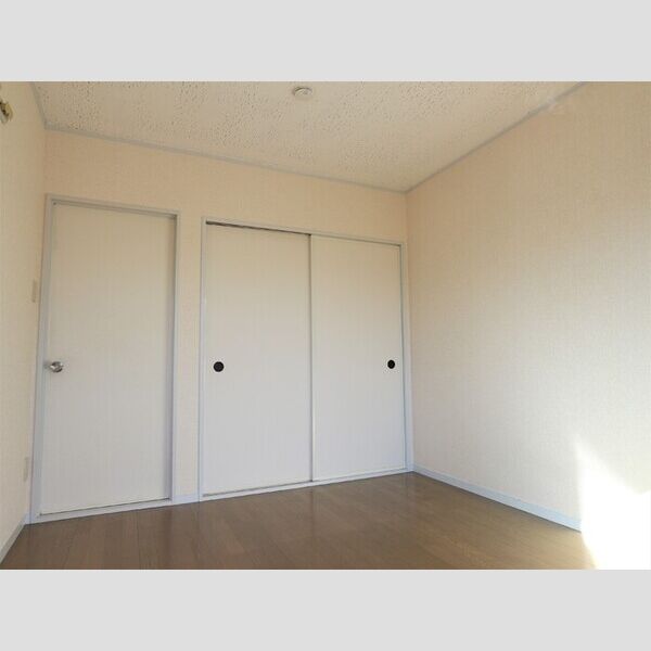 ジュネス陽光台202号室 洋室②