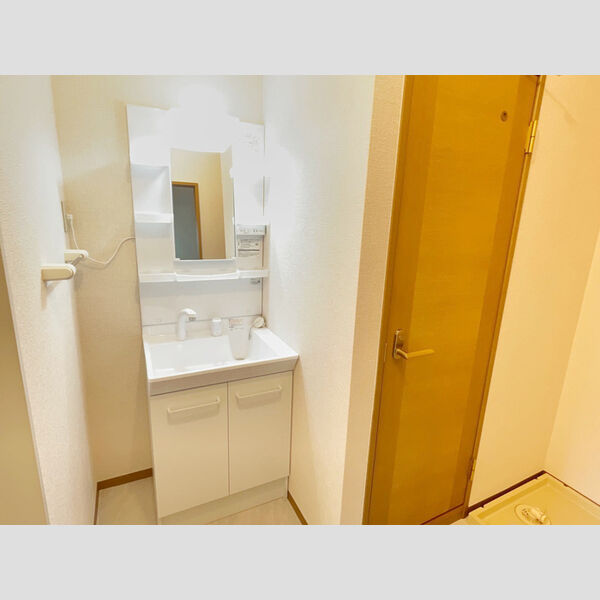 ドムール・エイト 洗面