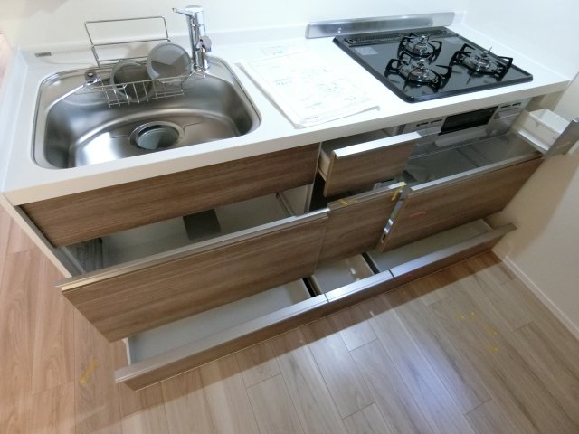 ロイストンタロ キッチン