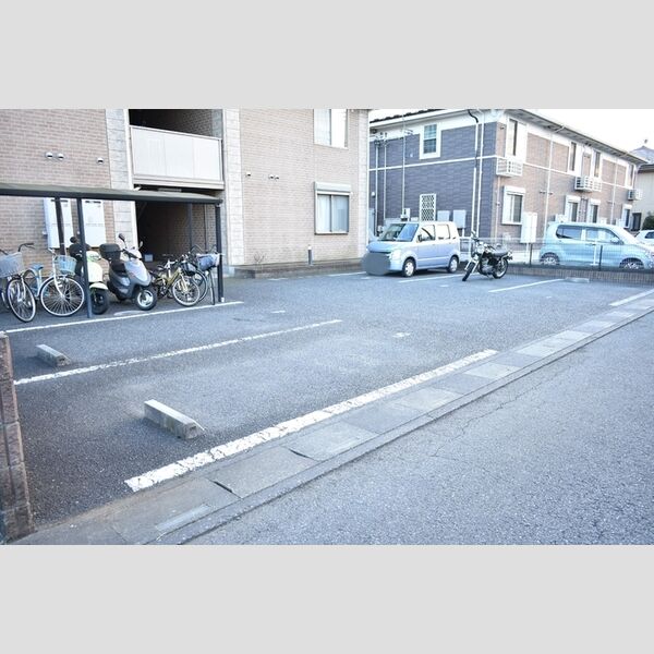 エトワール　A 駐車場