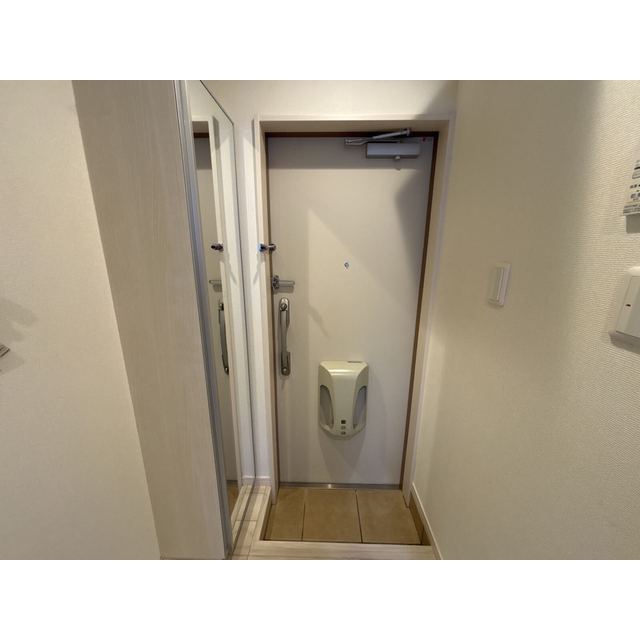 エーレ本蓮沼 玄関