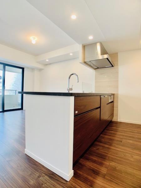 ＥＶＥＲＴＯＷ　ＣＨＯＪＡＭＡＲＵ2階 キッチン