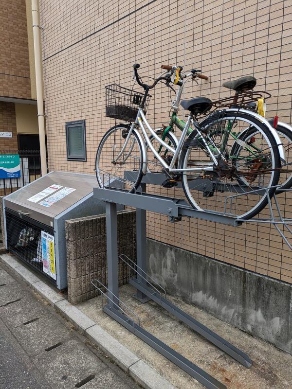 メゾン江戸川(E-053) エントランス