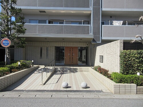 ライオンズステーションスクエア南柏 エントランス外観　※2026年03月の写真