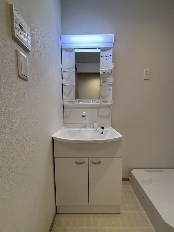 brillante　paws　舎人2階 洗面