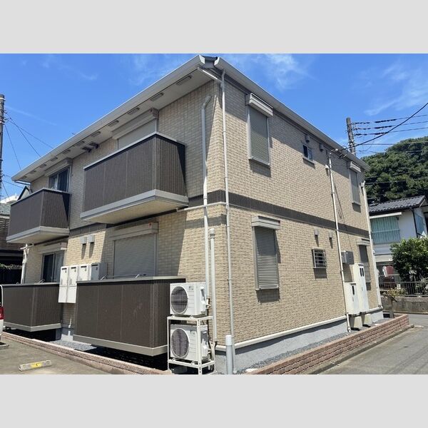 メゾン ラフィネ201号室 建物外観