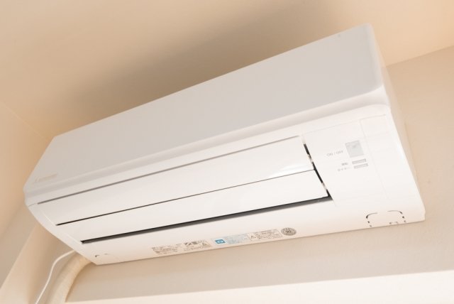 ロイヤルレゾン3階 エアコン