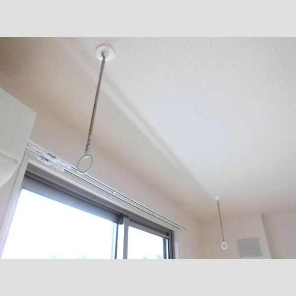 メゾン グリーンヒル301号室 室内物干し